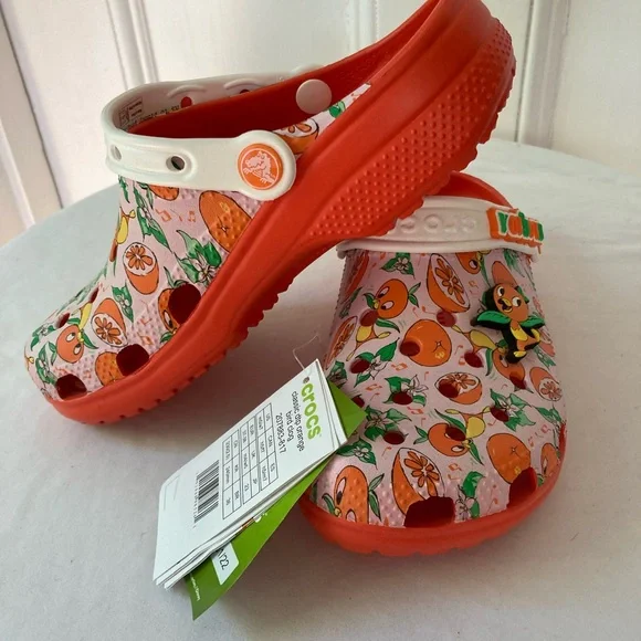 NWT Crocs Disney Vault Florida oranges bird size 7 women, 5 men - Picture 1 of 7